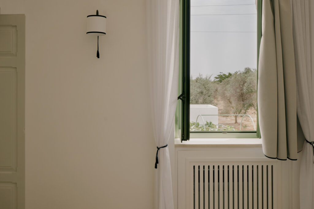 Villa HA dettaglio luce ombra tenda lampada schermature architettura interior design Ostuni - Studio archRodio