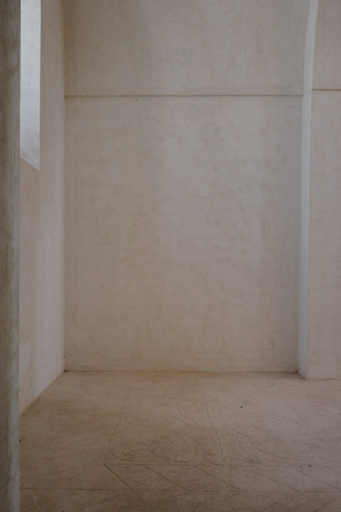 Museo delle civiltà preclassiche decoro pavimento pietra intonaci interior design Ostuni - Studio archRodio