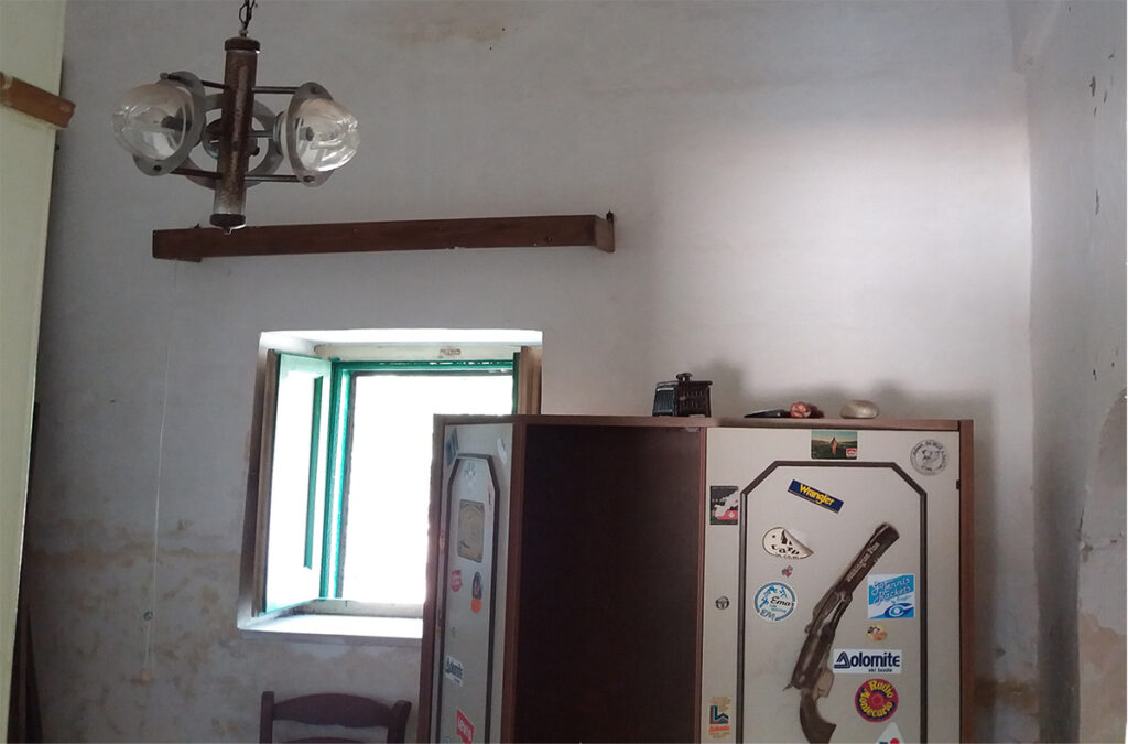 Masseria Cantrapa cucina pre lavori interior design Ostuni - Studio archRodio