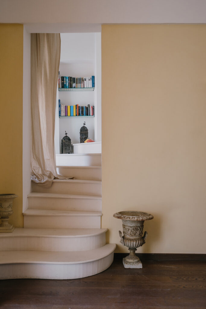 Palazzo TD scala parquet interior design architettura Ostuni - Studio archRodio