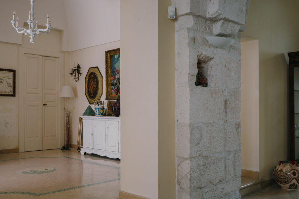 Palazzo TD soggiorno arredo volte a stella pietra interior design architettura Ostuni - Studio archRodio
